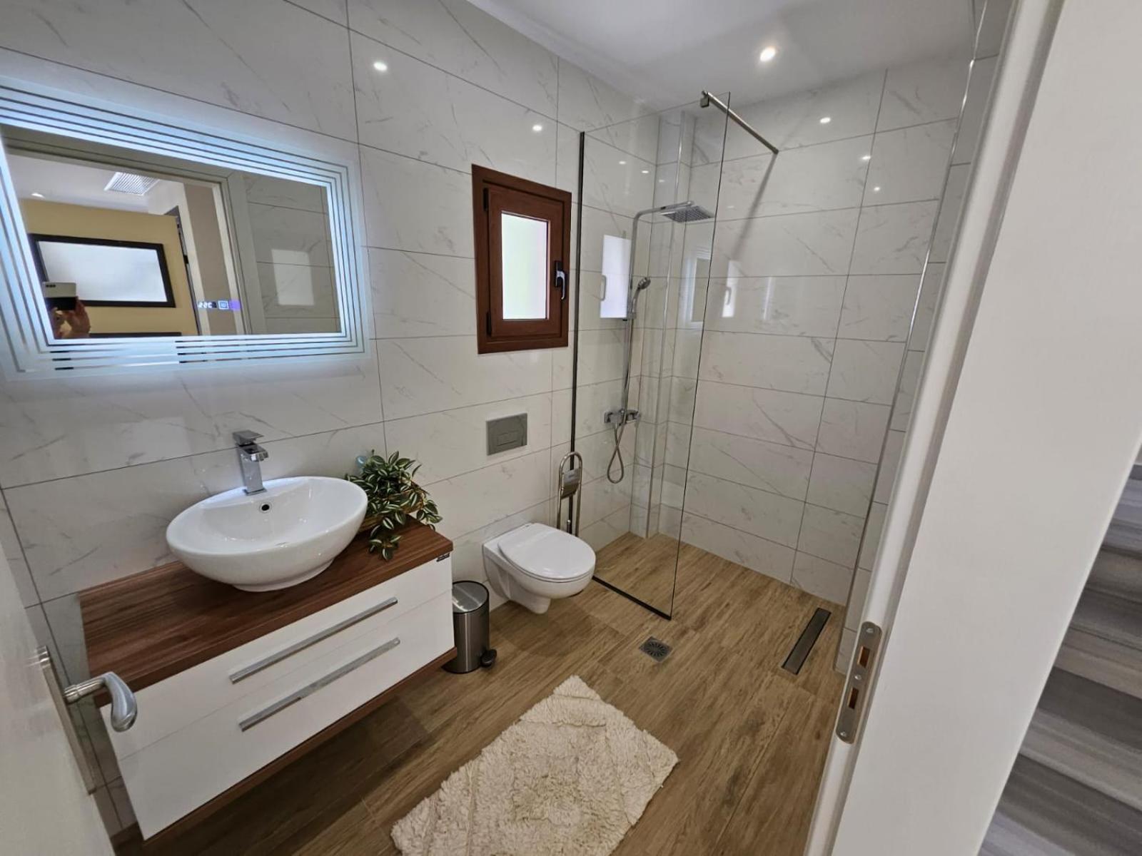 Agora Luxury Villa I Loutraki  Bagian luar foto